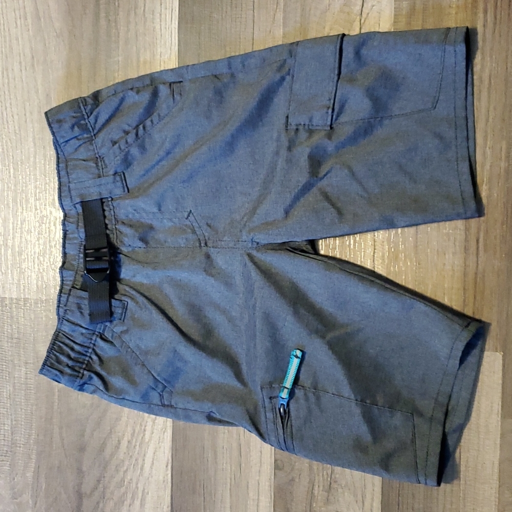 Boys 4/5 Wrangler fast drying cargo shorts